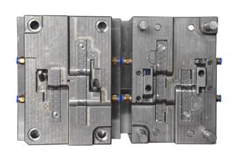 作為一家專業(yè)的塑料模具生產(chǎn)廠家需要做大一些什么事情？