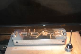 影響塑料模具鋼的壽命的因素有哪些？