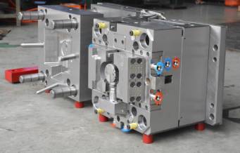 塑料注塑模具與硅膠模具有哪些區(qū)別？