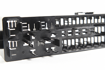 注塑件加工中影響熔體溫度的因素有哪些？