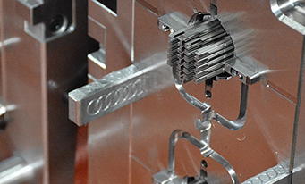 深圳精密模具廠-專(zhuān)業(yè)嚴(yán)謹(jǐn)