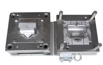 注塑模具加工有哪幾個(gè)特點(diǎn)？