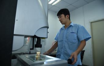 塑料模具廠對(duì)于《心》—倡導(dǎo)心態(tài)開拓人生的哲學(xué)家的精彩分享！