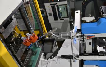 塑膠模具為什么需要做運(yùn)水？