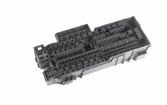 高精度注塑成型如何解決電動(dòng)汽車零部件挑戰(zhàn)？